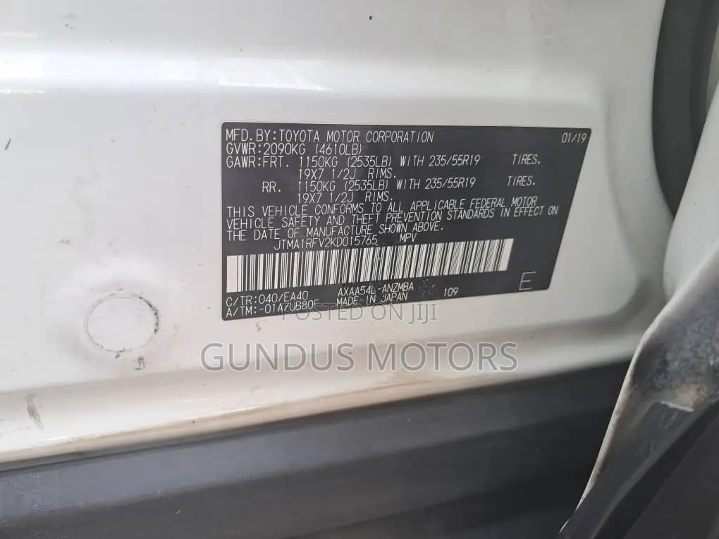Toyota RAV4 XLE Premium AWD 2019 White