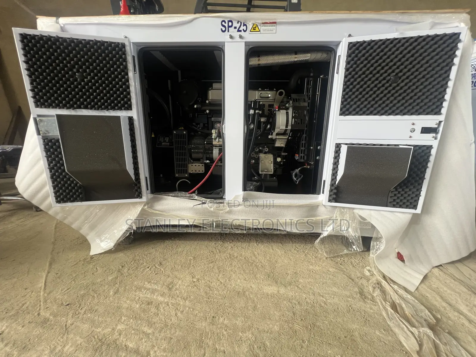Brand New 25kva Perkins Soundproof Generator Diesel Engine 100% Copper