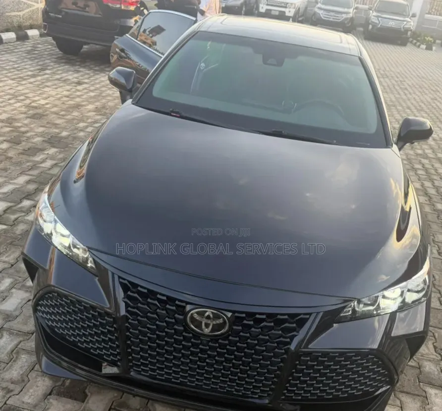 Toyota Avalon 2024 Black