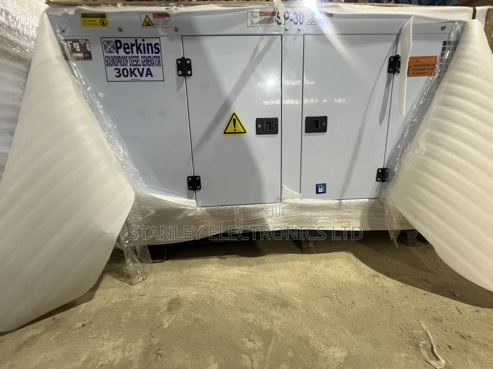New Arrival of 30kva Perkins Soundproof Generator Diesel Engine