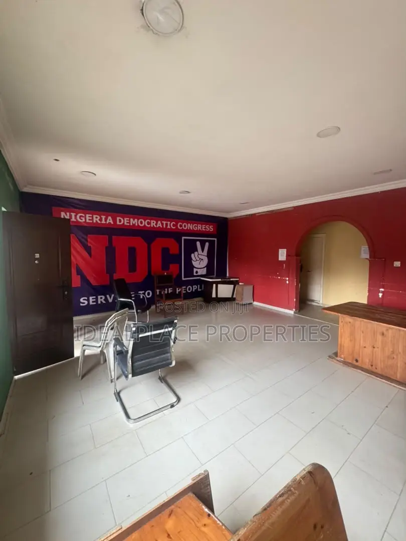 3bdrm Bungalow in Ikeja GRA for rent