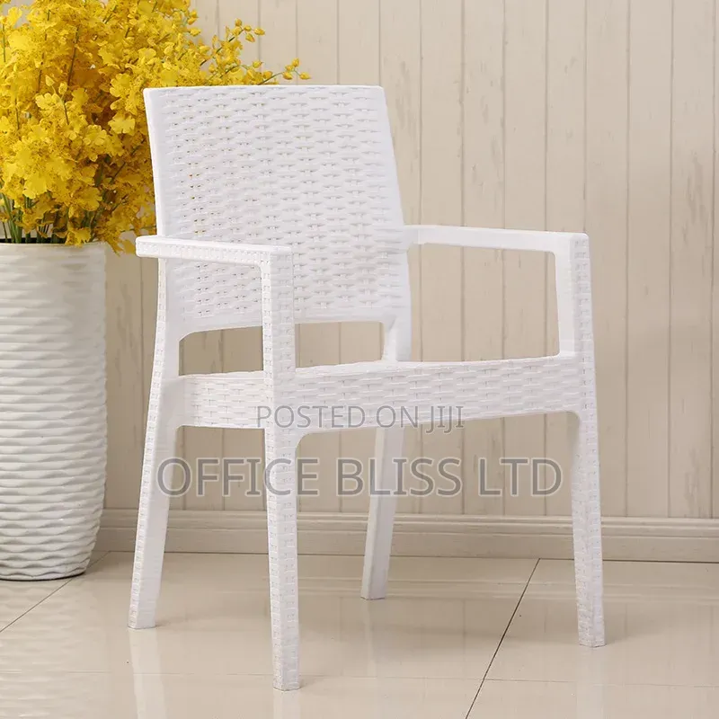 Malibu Premium P- P Chair - White