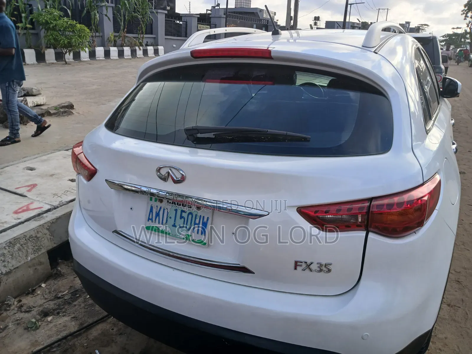 Infiniti FX35 2010 White