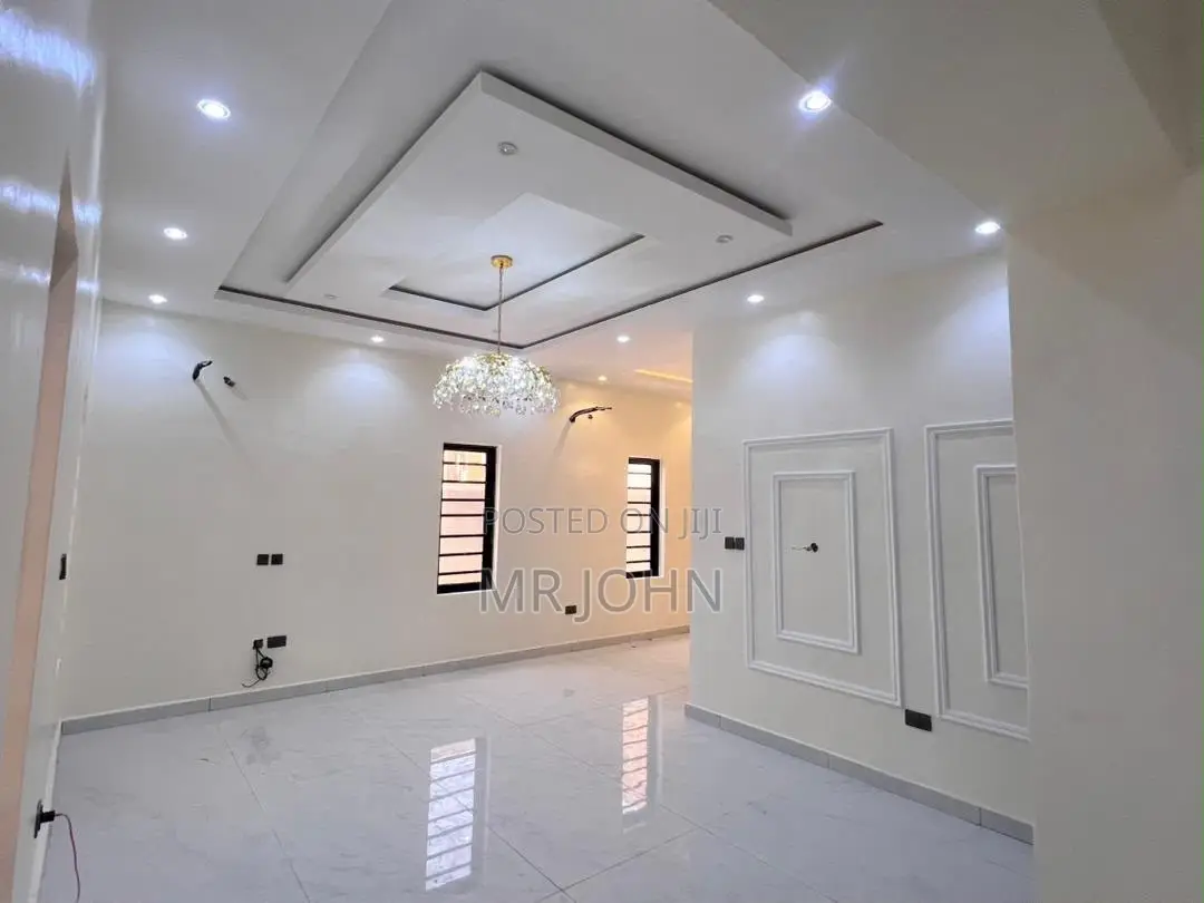 4bdrm House in Orchid Road Owo Pr, Lekki for rent