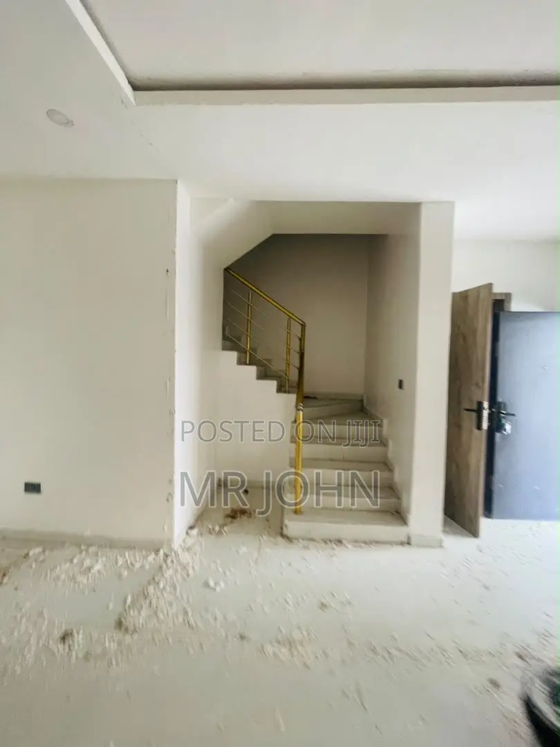 4bdrm Duplex in Orchid Road Owo Pr, Lekki for rent