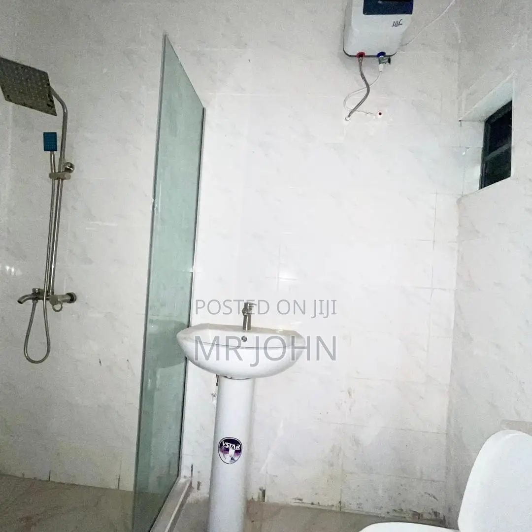 3bdrm Apartment in Ikota Villa, Lekki for rent