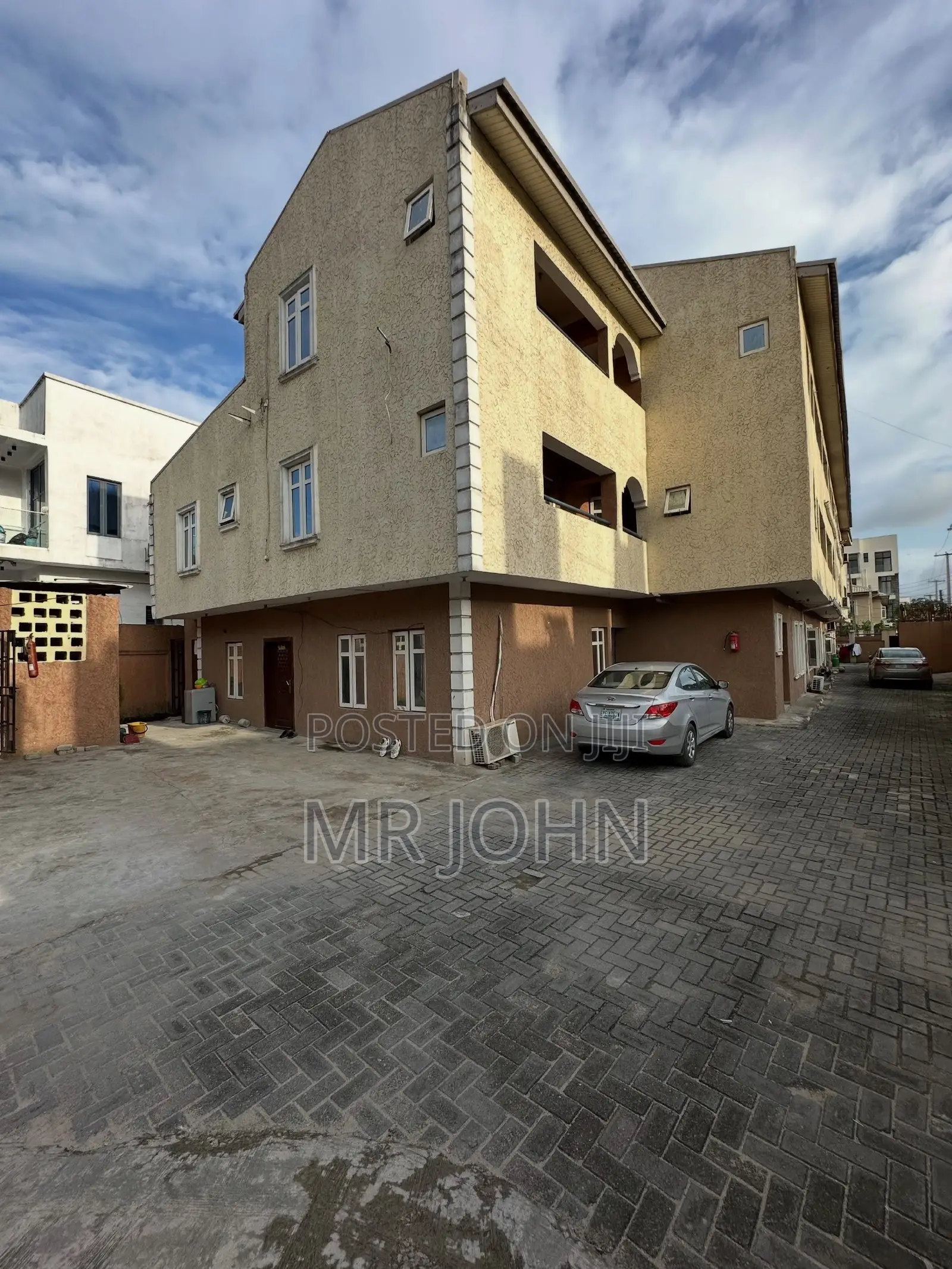 2bdrm Apartment in Ikate Owo Pr, Lekki for rent