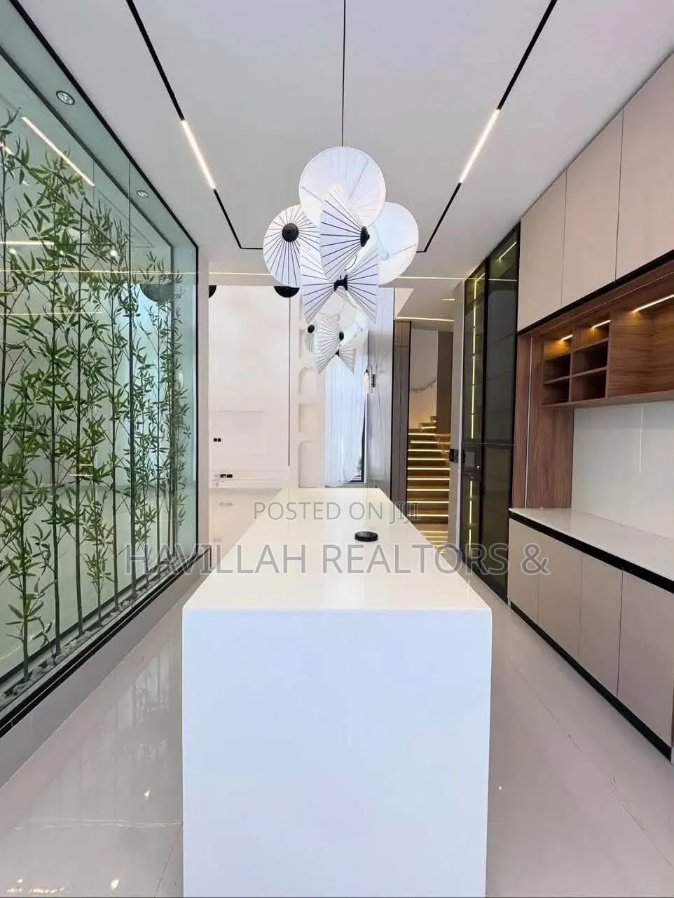 6bdrm Duplex in Osapa london for sale
