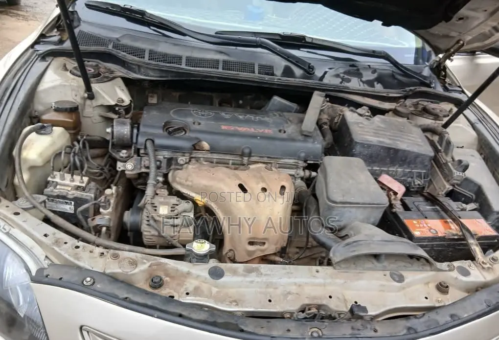 Toyota Camry LE 4dr Sedan (2.4L 4cyl 5A) 2008 Gold
