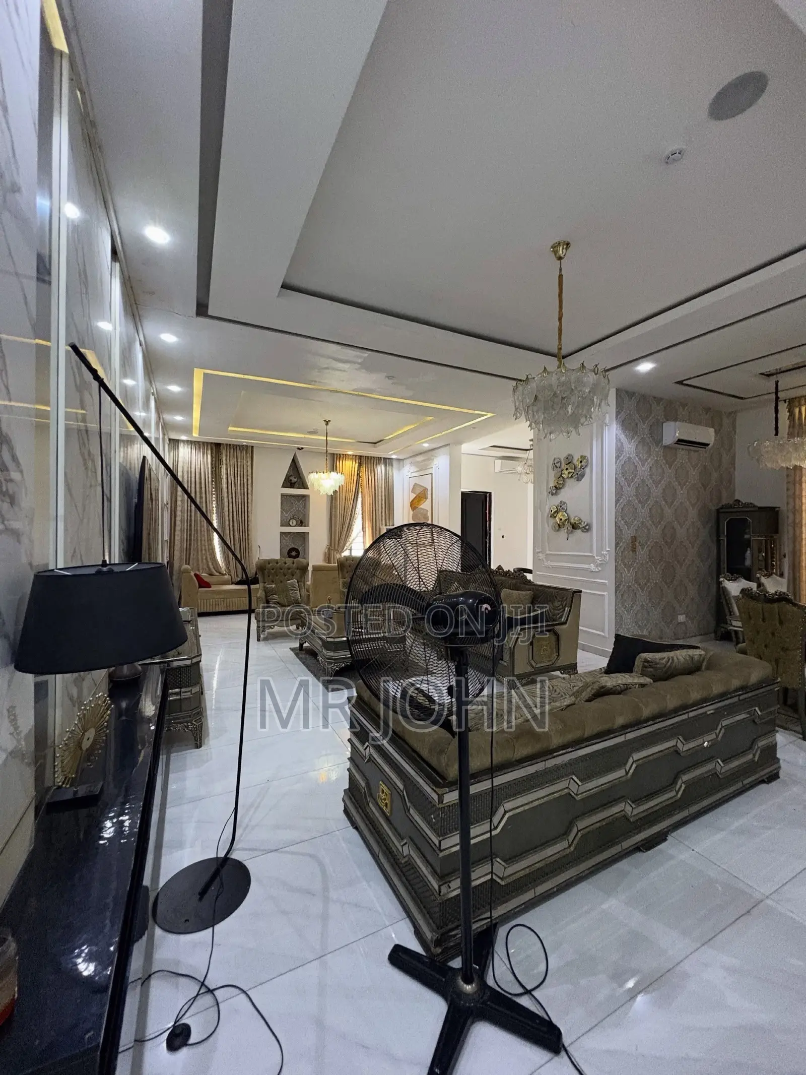 5bdrm House in Ikota Villa Owo Pr, Lekki for rent