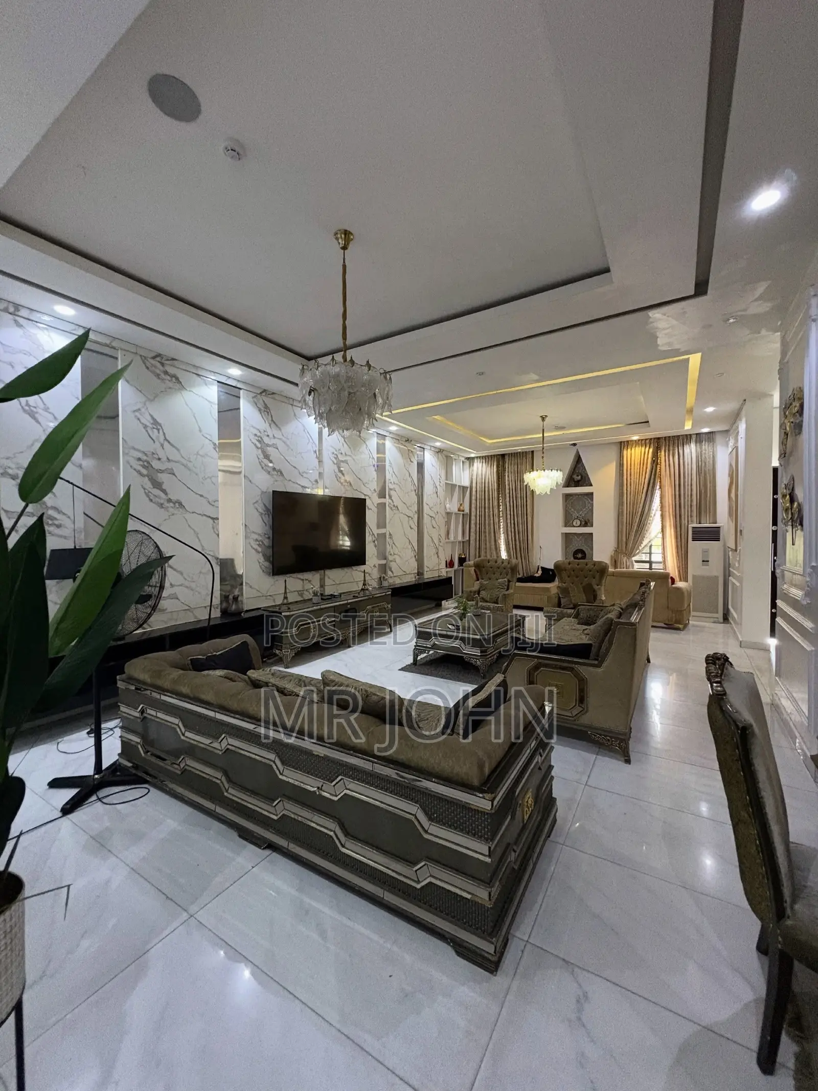 5bdrm House in Ikota Villa Owo Pr, Lekki for rent