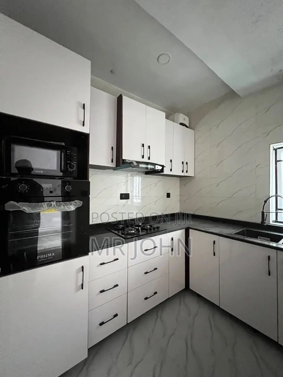 2bdrm Apartment in Ikate Owo Pr, Lekki for rent