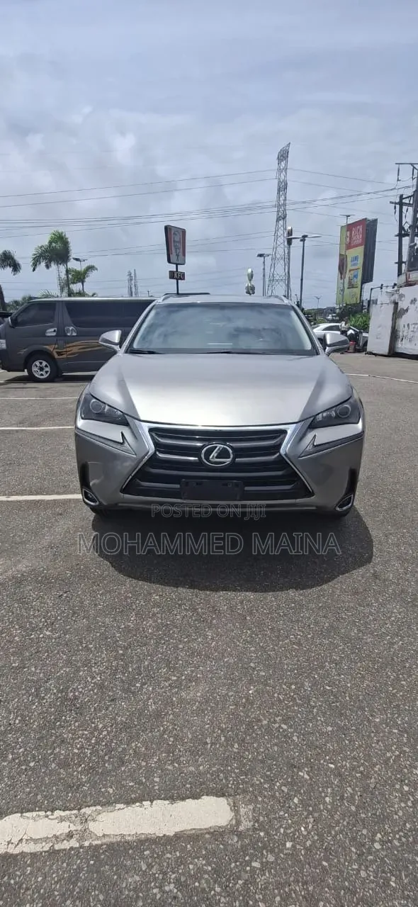 Lexus NX 2017 Silver