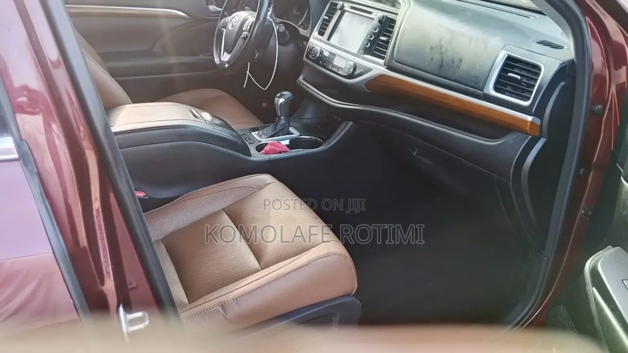 Toyota Highlander Limited 4x2 V6 (3.5L 6cyl 8A) 2018 Burgundy