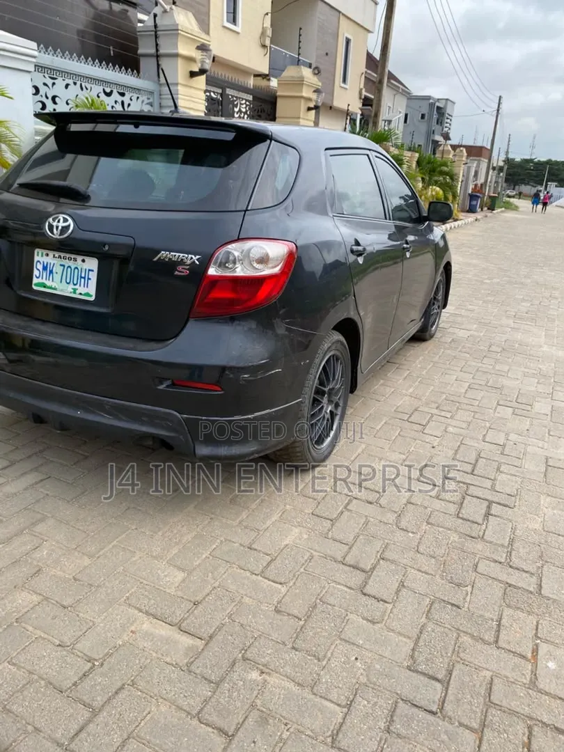 Toyota Matrix 2010 Black