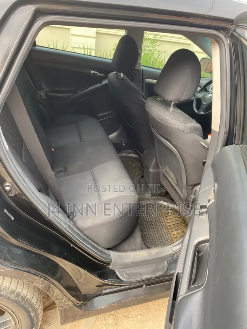 Toyota Matrix 2010 Black