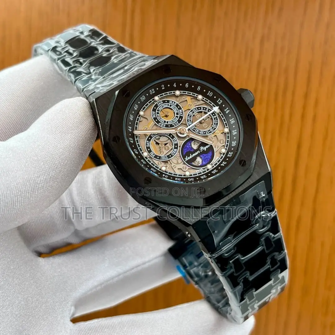 AP Automatic Chain Watch