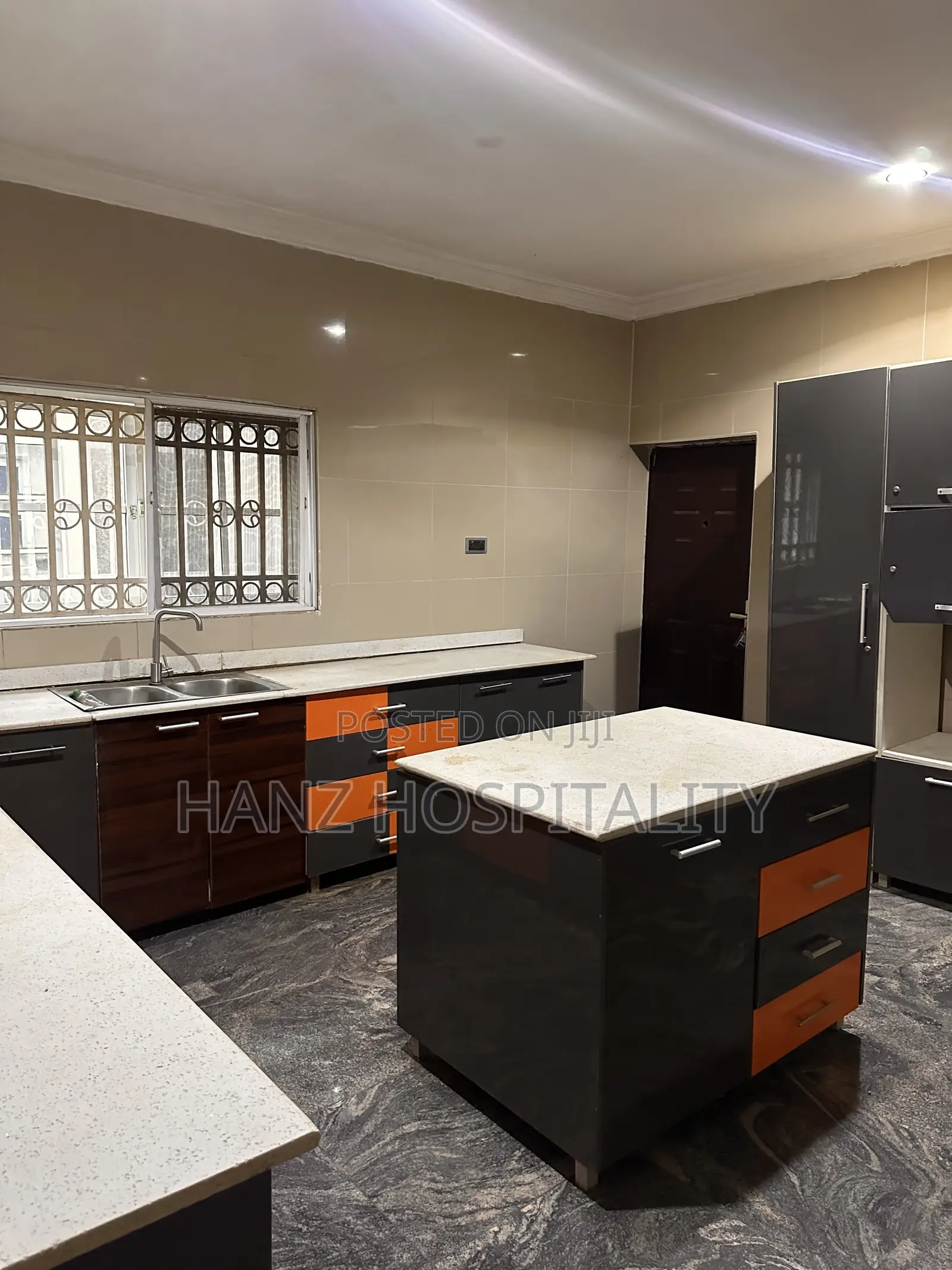 5bdrm Duplex in Fynestone Estate, Life Camp for sale