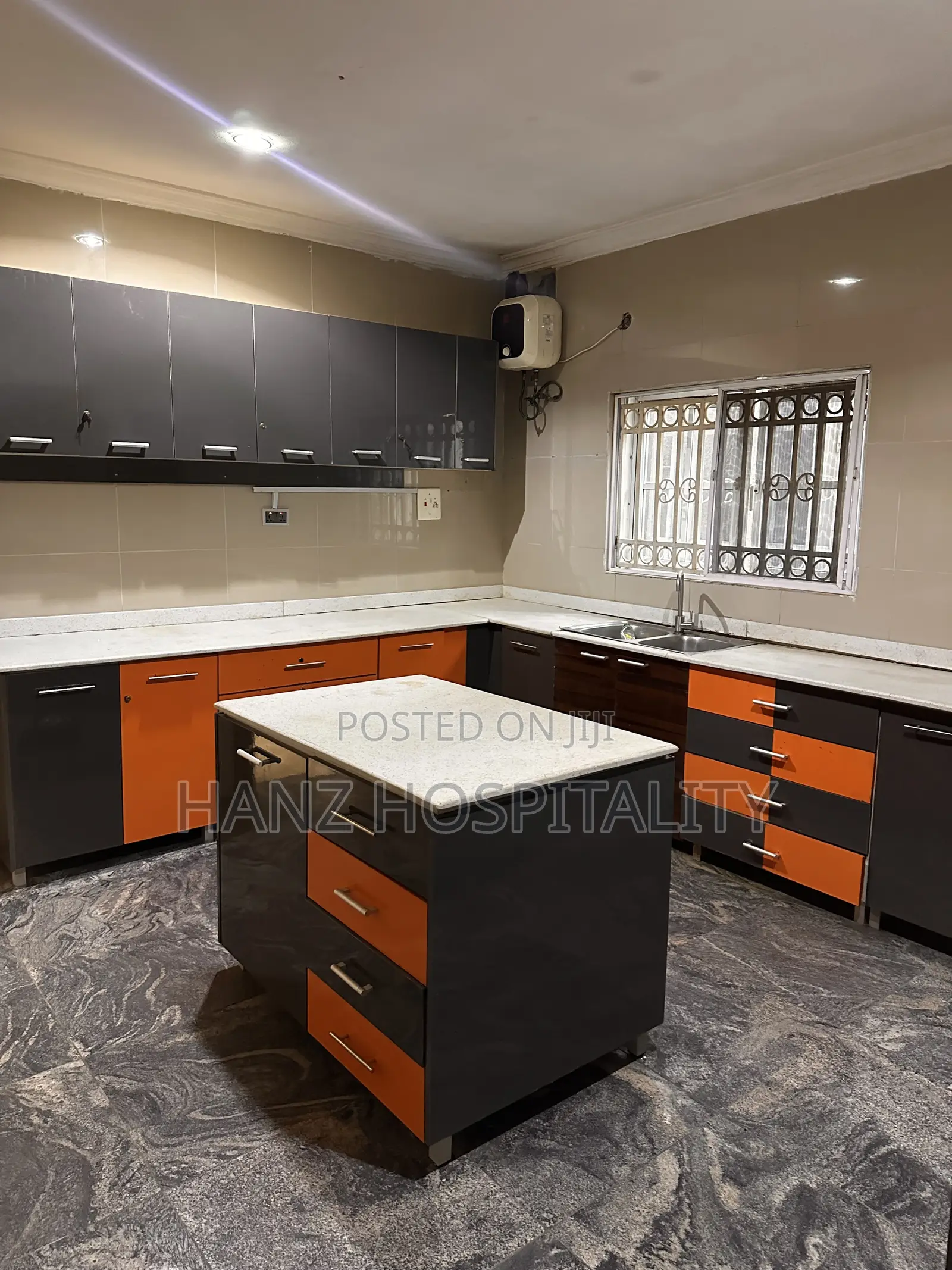 5bdrm Duplex in Fynestone Estate, Life Camp for sale