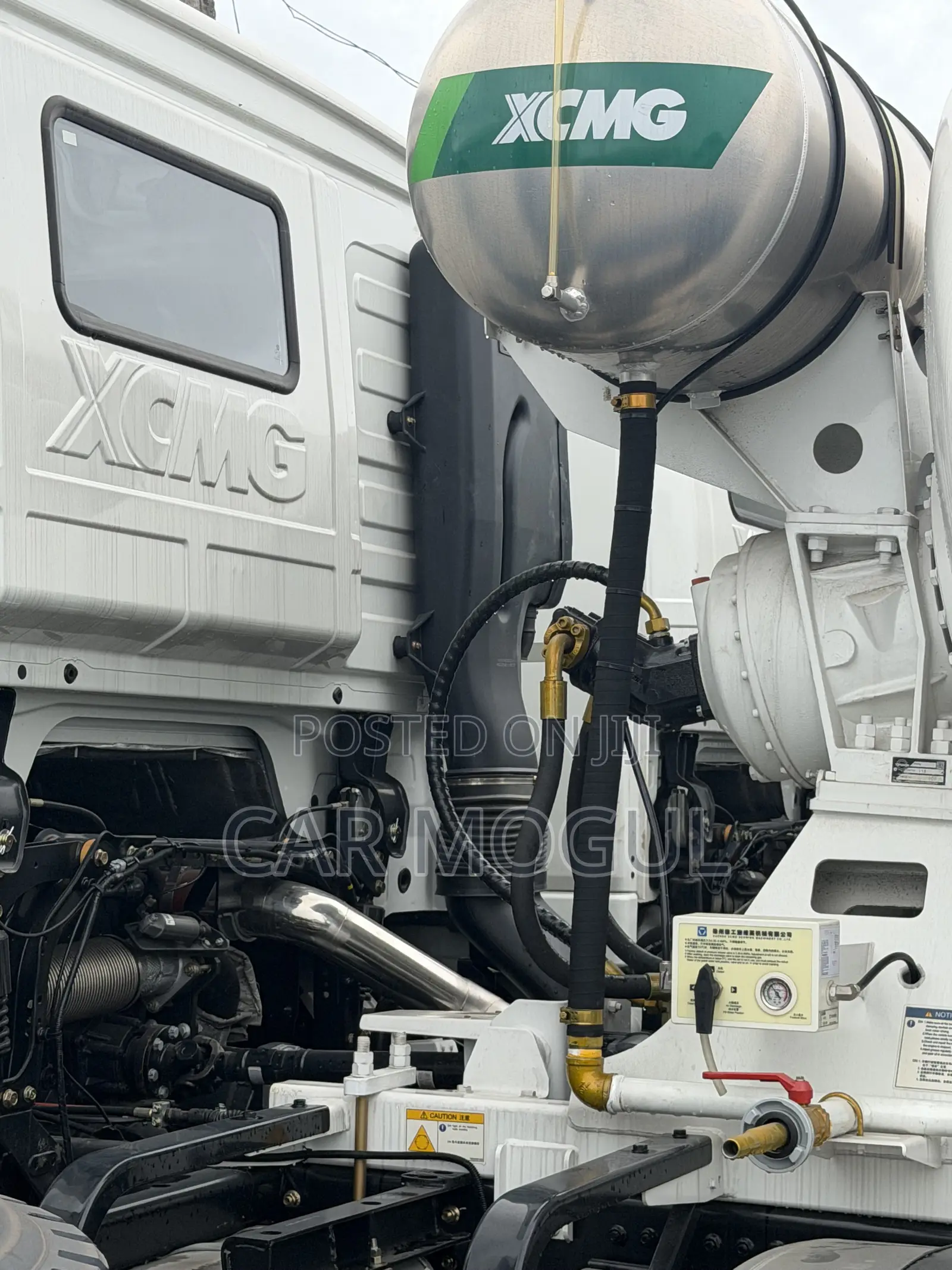 Concrete Mixers 400hp 10 CBM XCMG
