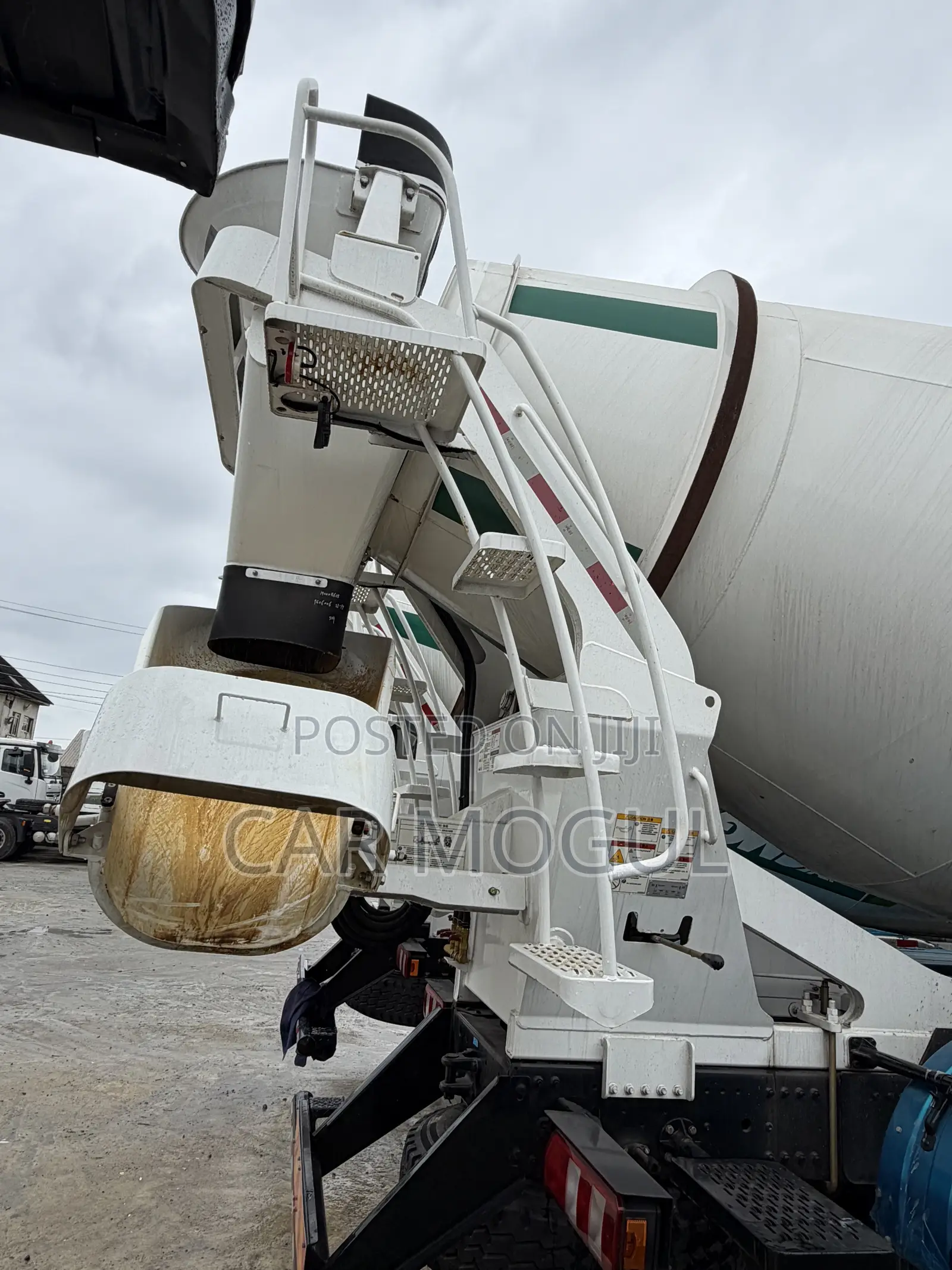 Concrete Mixers 400hp 10 CBM XCMG