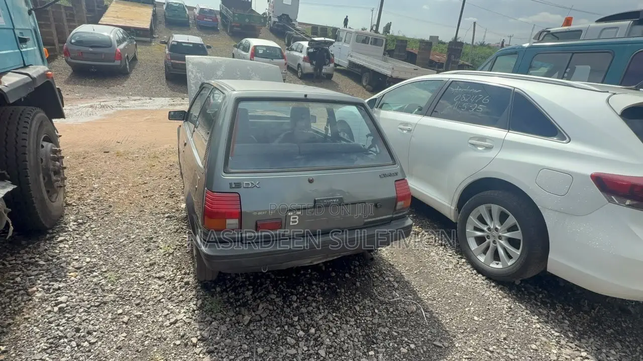 Toyota Starlet 2000 Gray