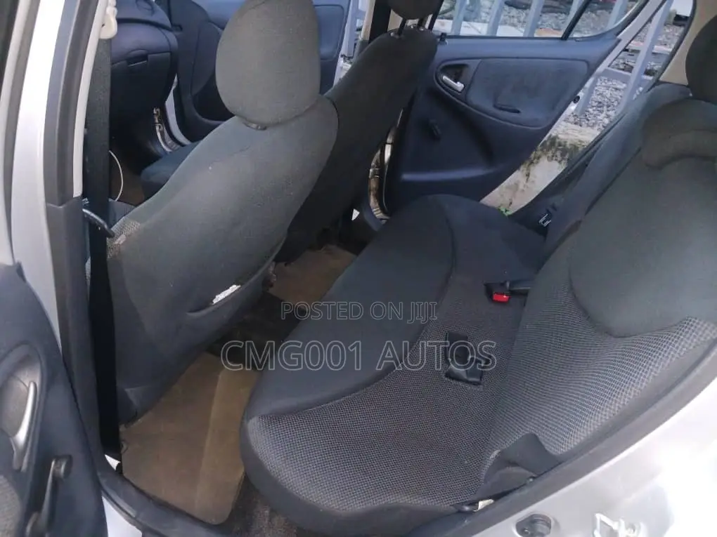 Toyota Yaris 2005 Silver