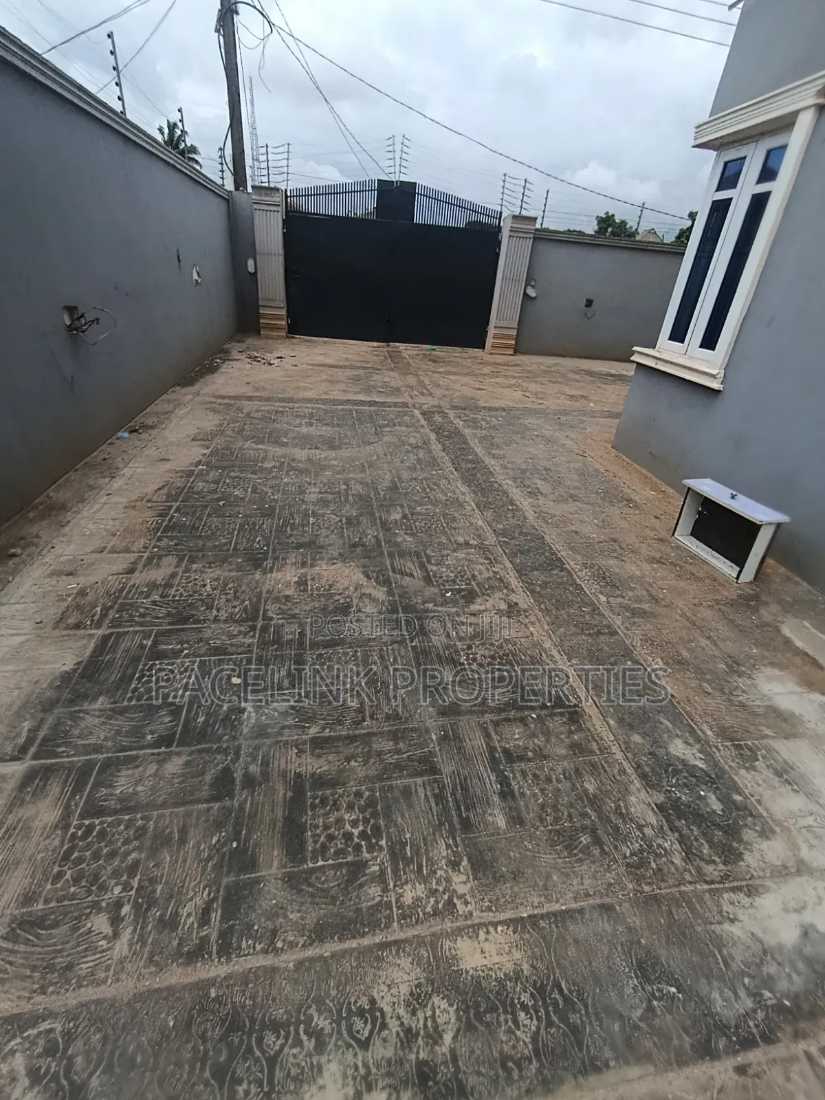 2bdrm Apartment in Ayobo for rent