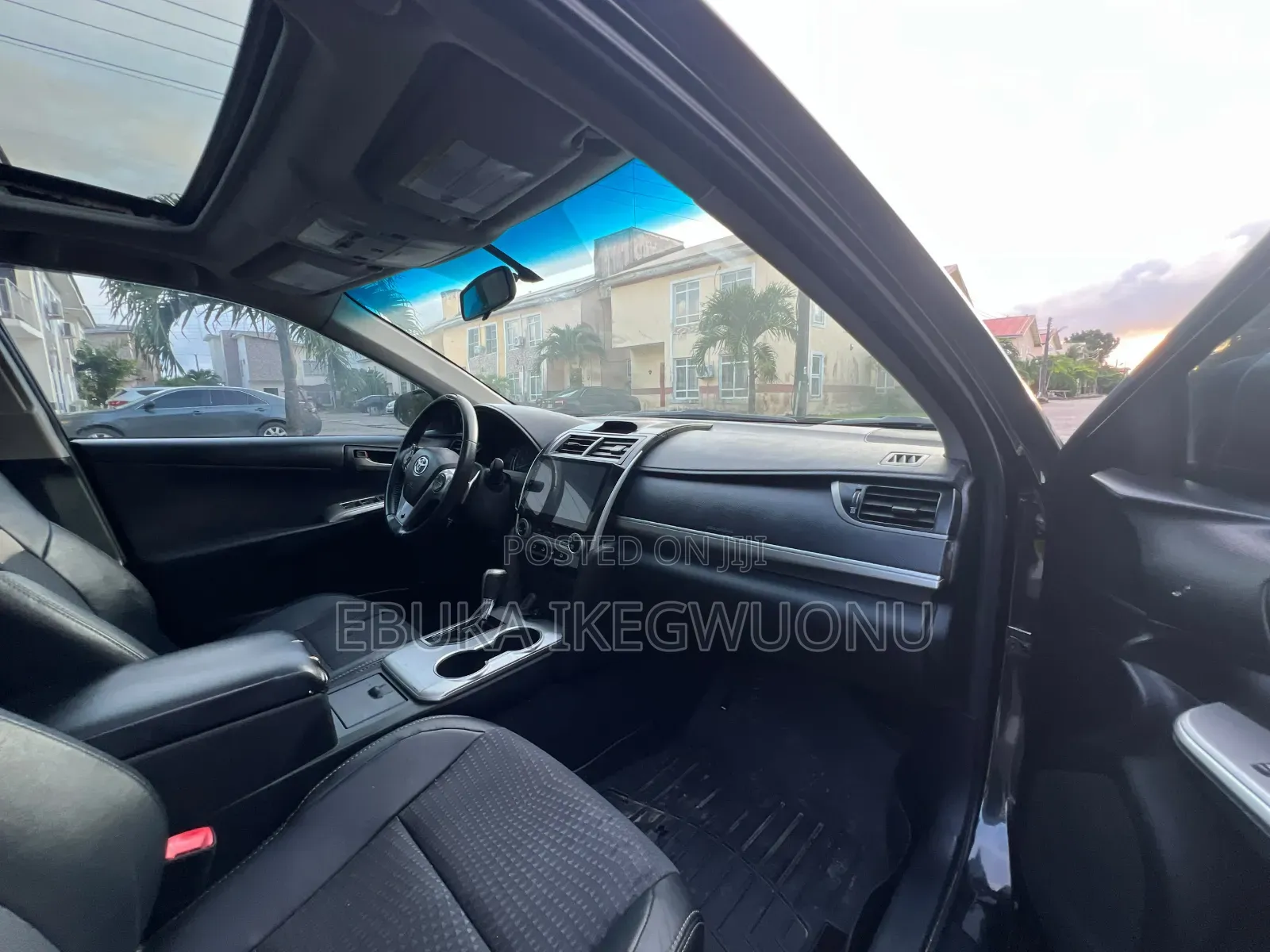 Toyota Camry SE 4dr Sedan (2.5L 4cyl 6A) 2013 Black