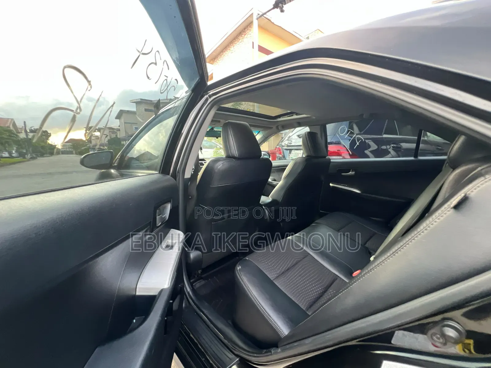 Toyota Camry SE 4dr Sedan (2.5L 4cyl 6A) 2013 Black