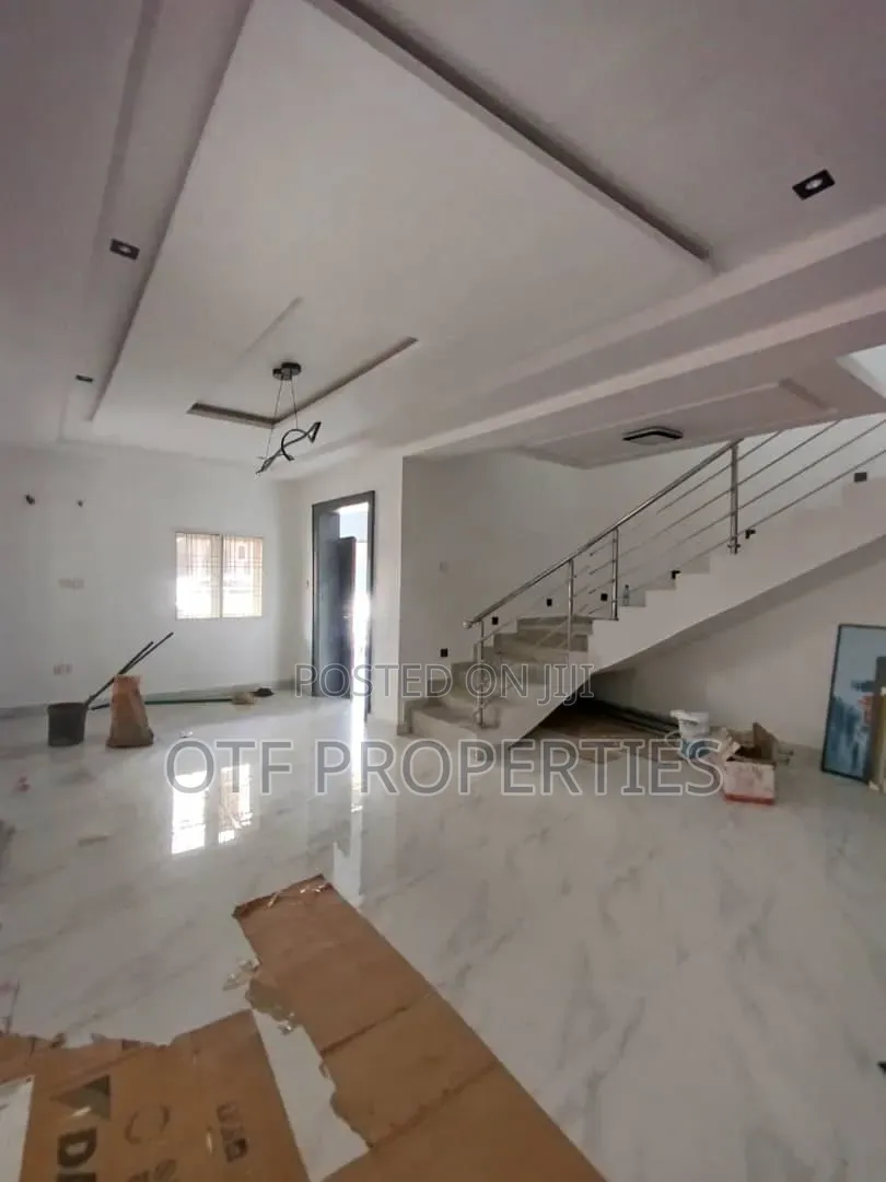 5bdrm Duplex in Katampe Extension for rent