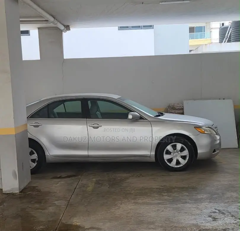 Toyota Camry 2009 Silver