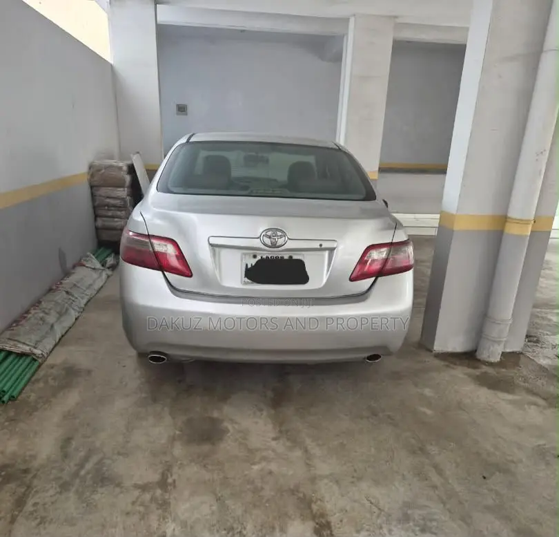Toyota Camry 2009 Silver