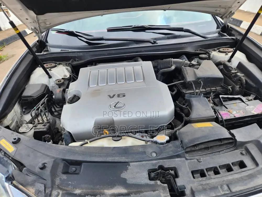 Lexus ES 350 FWD 2013 White