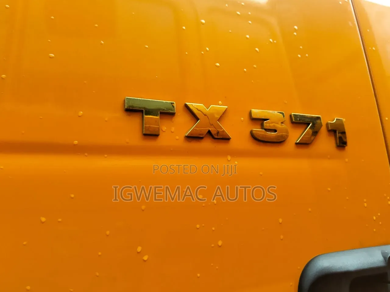2015 How TX371 Dump Truck