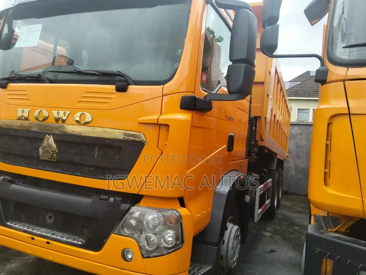 2015 How TX371 Dump Truck