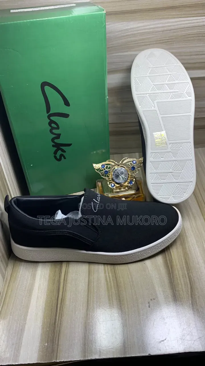 High Quality Easy to Wear Men's Clarks Shoes