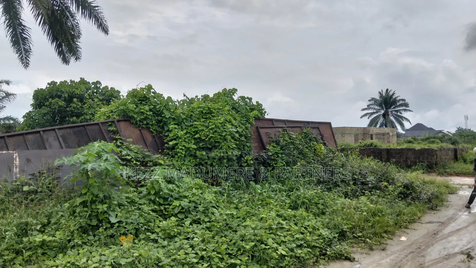 For Sale : 1 Plot at Ivory Height Estate , Eliozu Eneka Rd, Ph