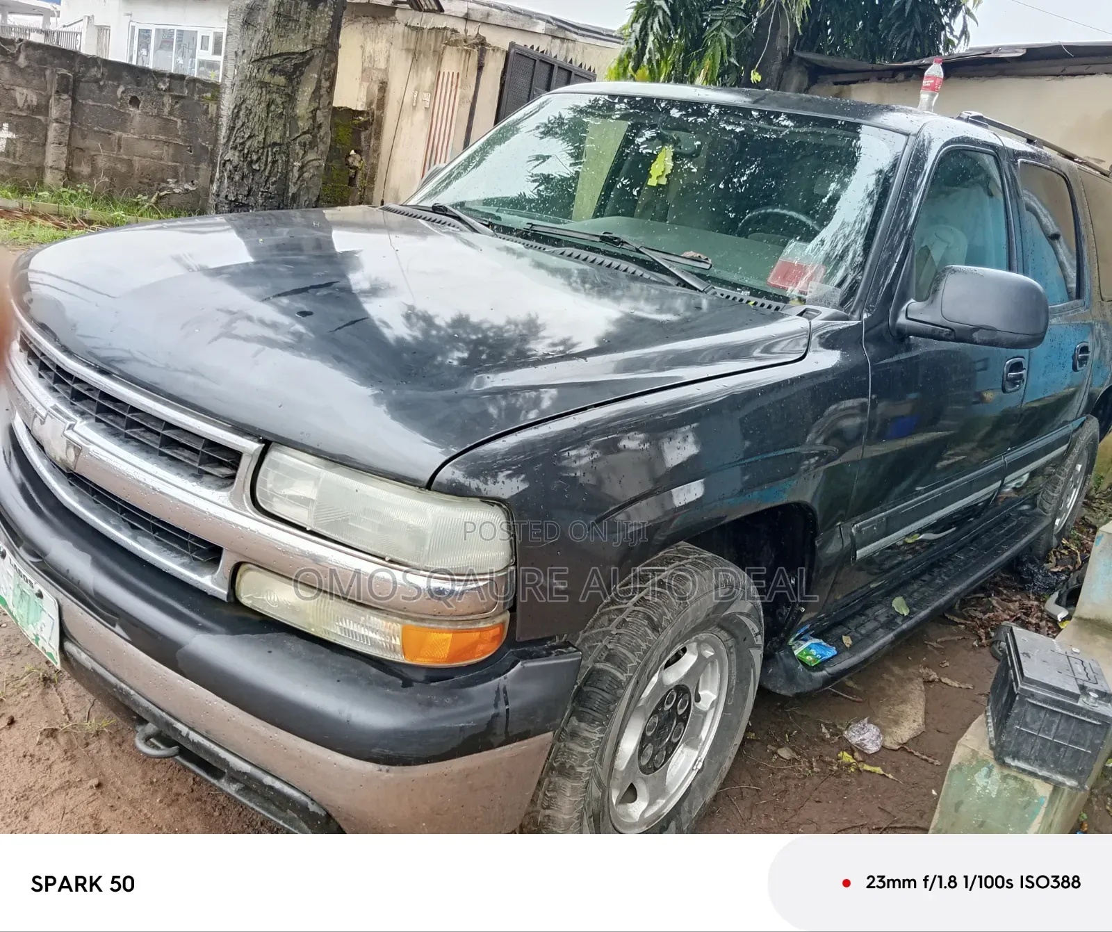 Chevrolet Suburban 2004 Gray