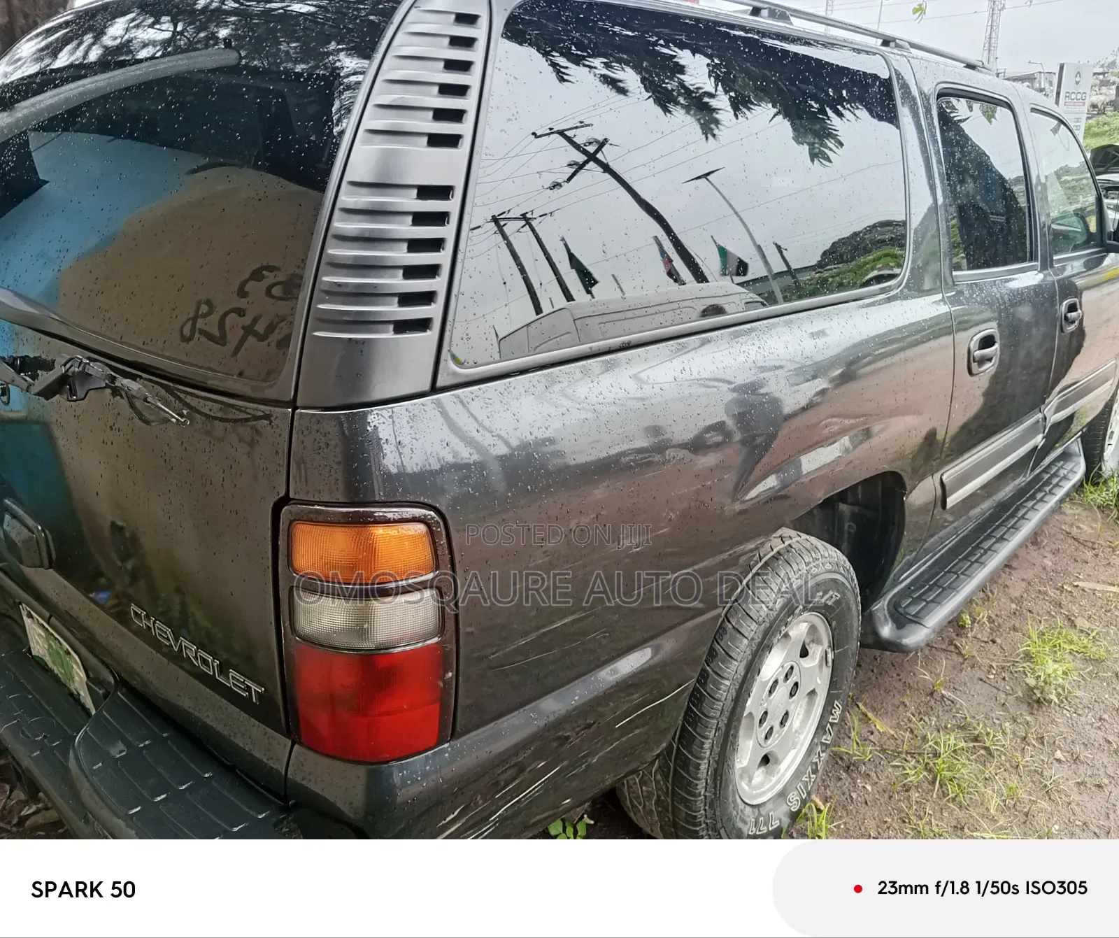 Chevrolet Suburban 2004 Gray