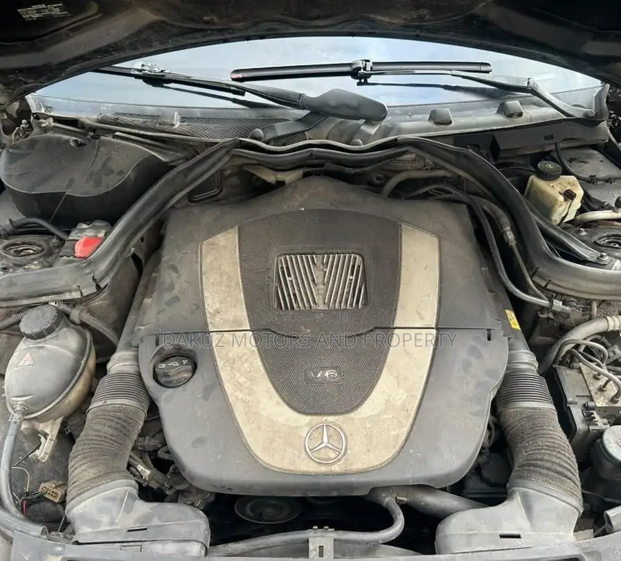 Mercedes-Benz C300 2009 Black