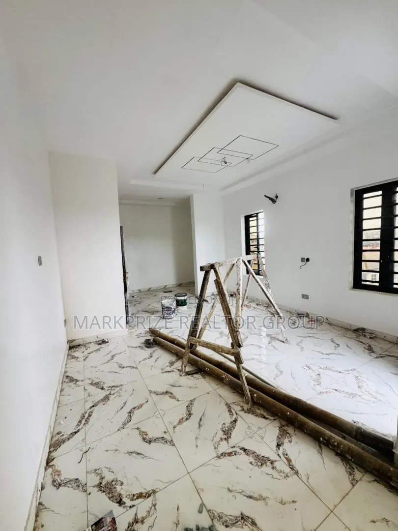 4bdrm Duplex in Ogba Ikeja Lagos for sale