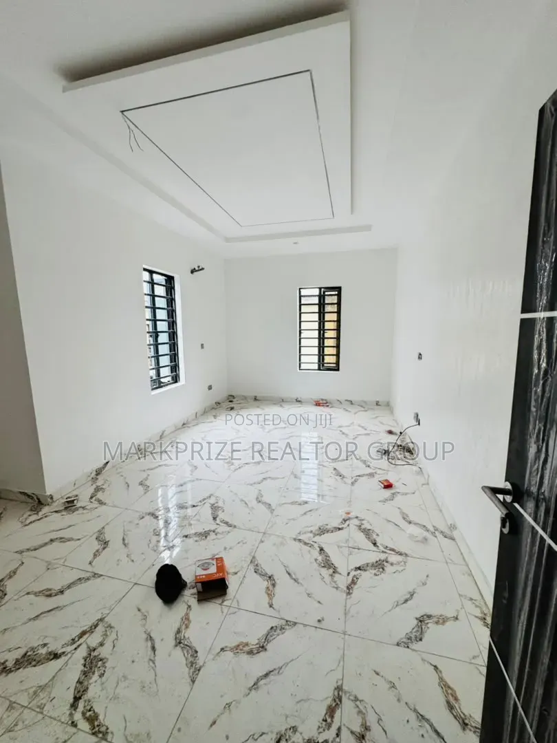4bdrm Duplex in Ogba Ikeja Lagos for sale