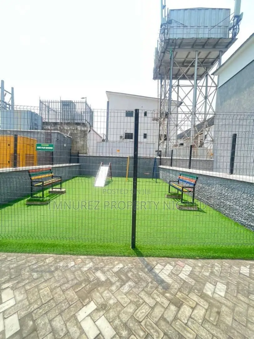 4bdrm Duplex in Orchid, Chevron for sale