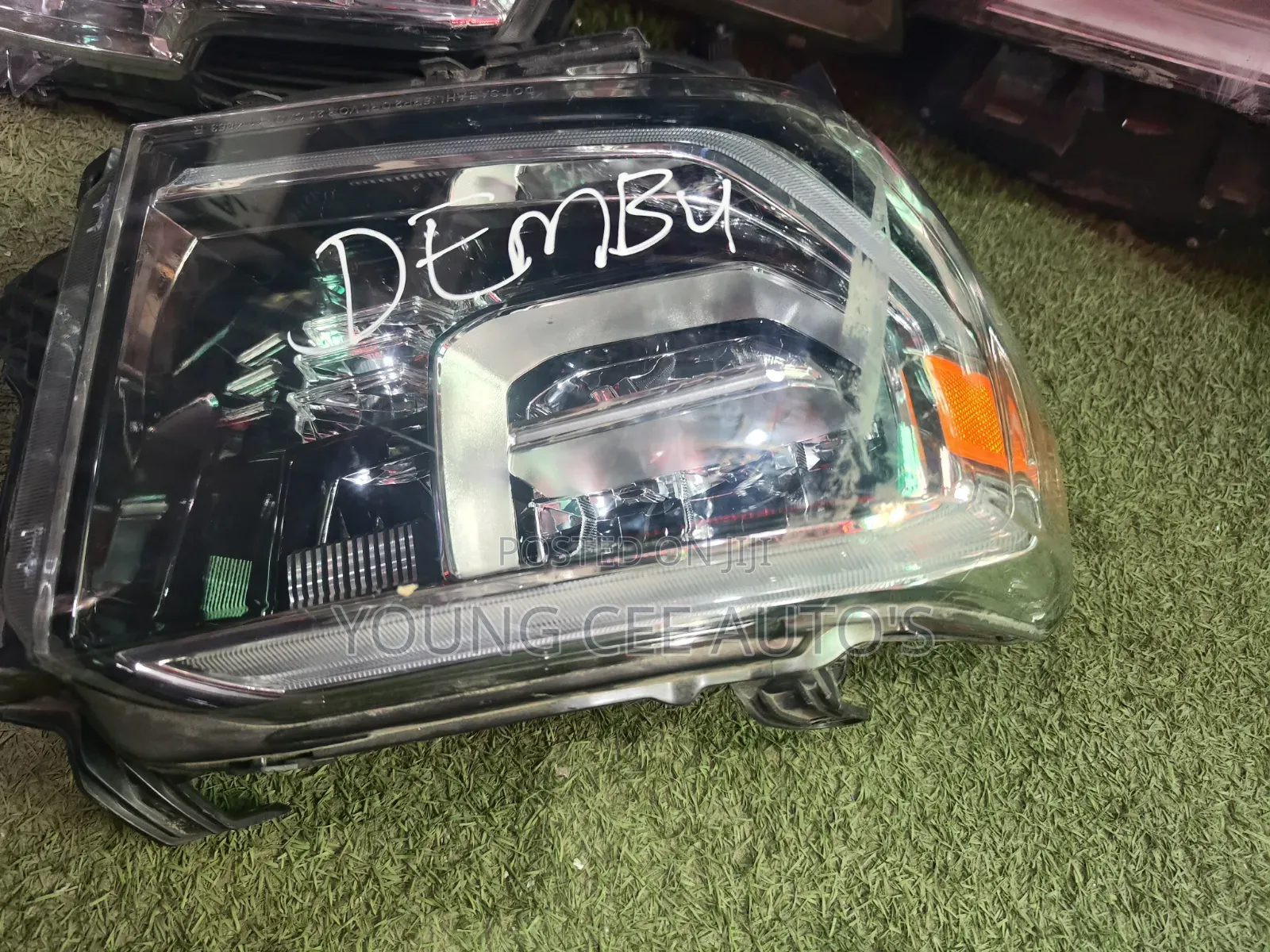 Headlight Tundra 2018