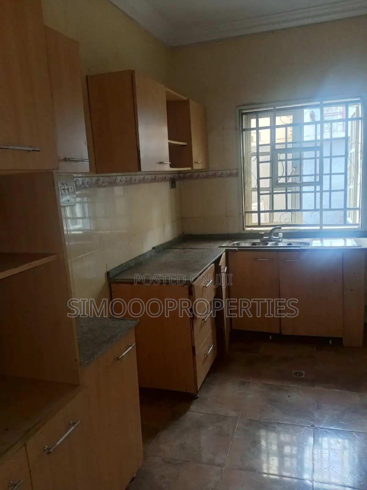3bdrm Block of Flats in Mobile Road, Off Lekki-Epe Expressway for rent