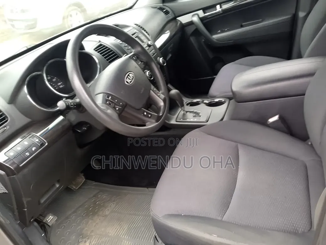 Kia Sorento 2011 Gray