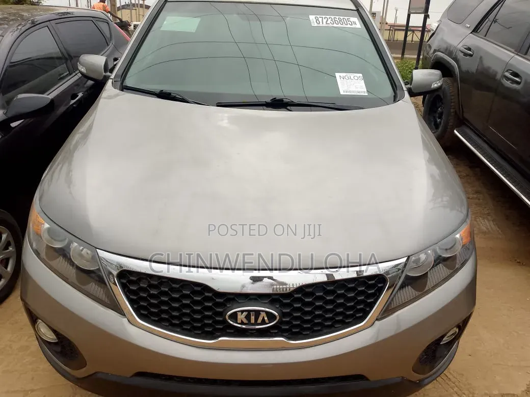Kia Sorento 2011 Gray