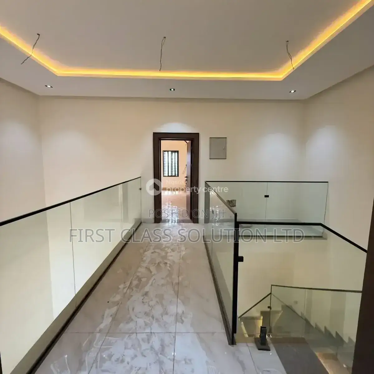 Furnished 4bdrm Duplex in Kaura for sale