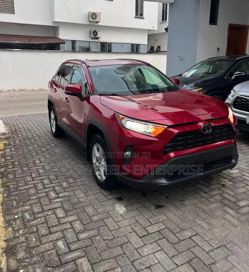 Toyota RAV4 XLE Premium AWD 2020 Burgundy